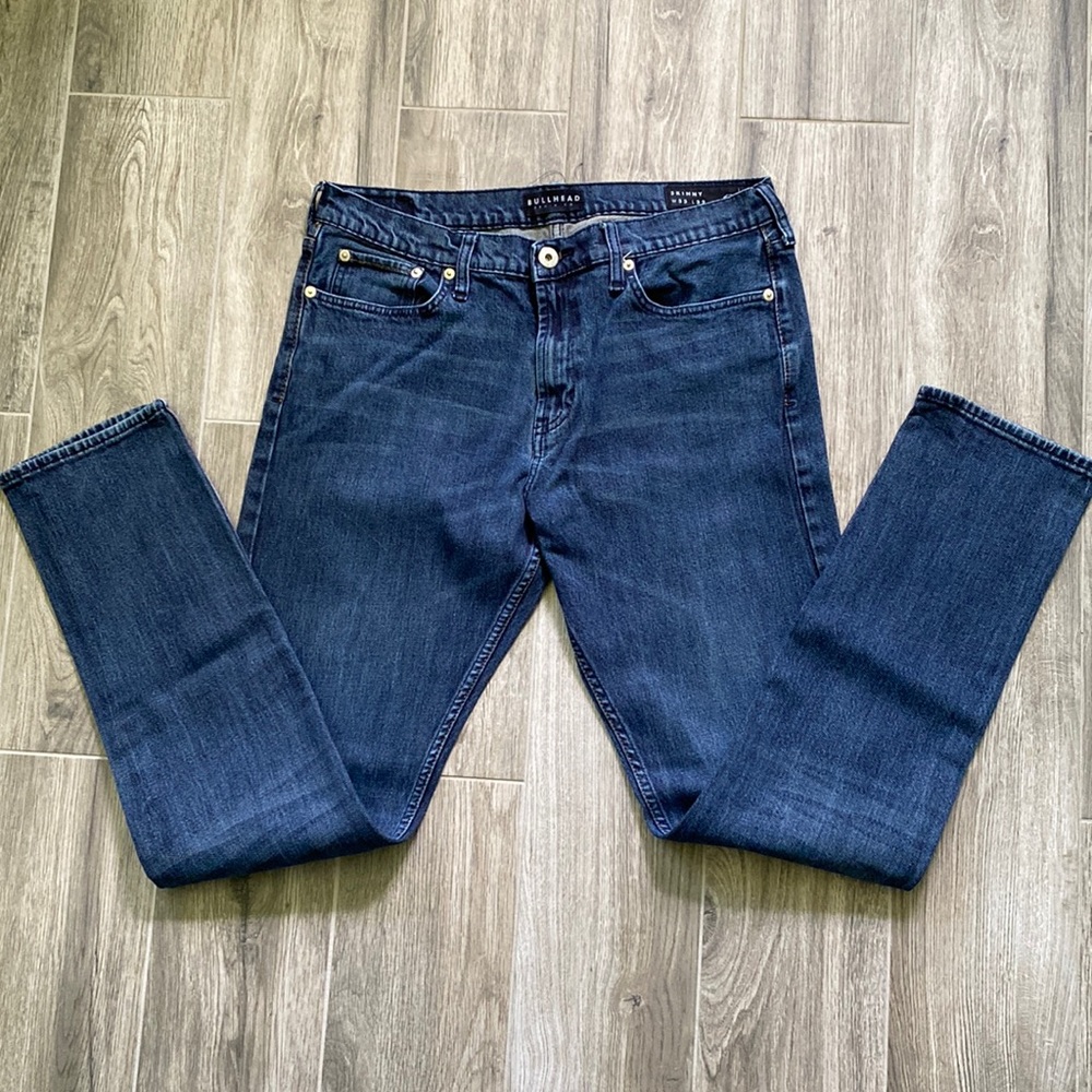 Men’s skinny jeans with comfort stretch.